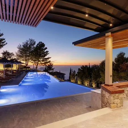 Yahli Lefkada * Kalamitsi (Lefkada)