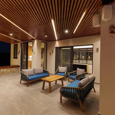 Yahli Lefkada * Kalamitsi (Lefkada)